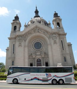 Lorenz charter bus service at a wedding ceremony